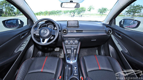 Top 3 mẫu sedan hạng B nên mua nhất hiện nay noi that xe mazda 2 2018 muaxegiatot vn Top 3 mẫu sedan hạng B nên mua nhất hiện nay