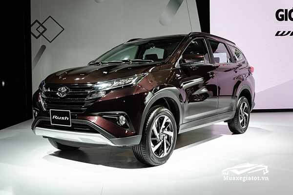 gia xe toyota rush 15 at 2018 2019 muaxegiatot vn 1 So sánh xe 7 chỗ Toyota Rush với Mitsubishi Xpander