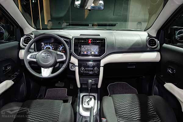 noi that xe toyota rush 15 at 2018 2019 muaxegiatot vn 10 So sánh xe 7 chỗ Toyota Rush với Mitsubishi Xpander