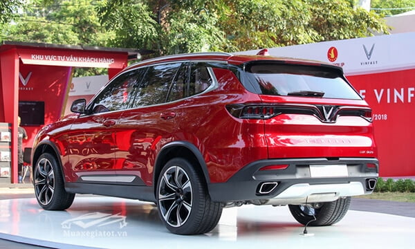 Đánh giá xe Vinfast Lux SA2.0 mới nhất kèm giá bán khuyến mãi duoi xe vinFast lux sa20 2019 suv muaxegiatot vn 9 Đánh giá xe Vinfast Lux SA2.0 mới nhất kèm giá bán khuyến mãi