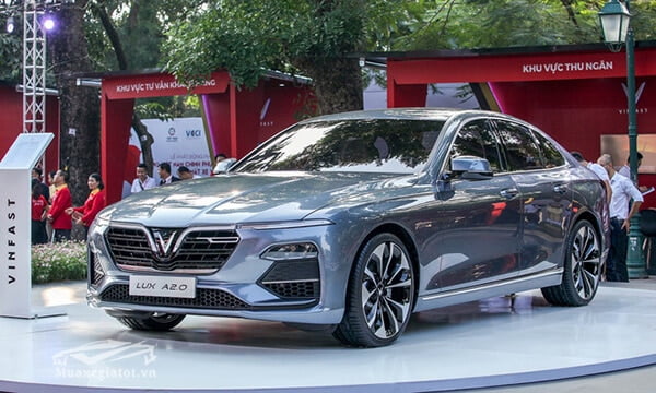 gia-xe-vinFast-lux-a20-2019-sedan-muaxegiatot-vn-1