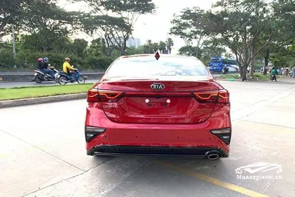 KIA K3 2025: Giá xe lăn bánh khuyến mãi, Mua bán xe trả góp duoi xe kia cerato 2019 premium muaxegiatot vn 7 KIA K3 2025: Giá xe lăn bánh khuyến mãi, Mua bán xe trả góp