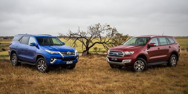 ford everest va toyota fortuner may dau 2 cau muaxere net 2 So sánh Toyota Fortuner và Ford Everest máy dầu cao cấp