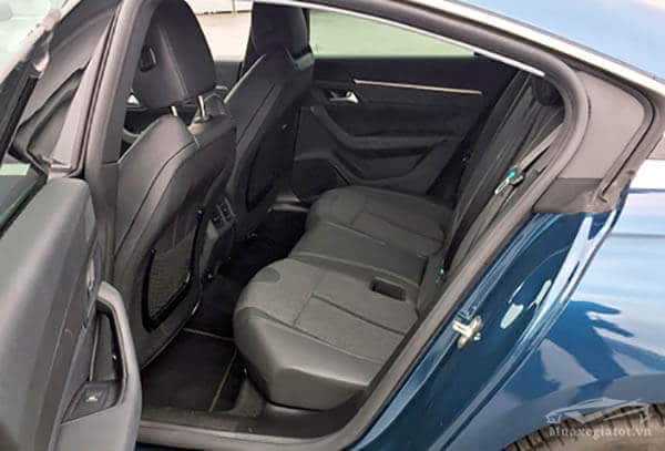 Peugeot 508 2022: Giá xe lăn bánh khuyến mãi, Mua bán xe trả góp hang ghe sau xe peugeot 508 2019 muaxegiatot vn Peugeot 508 2022: Giá xe lăn bánh khuyến mãi, Mua bán xe trả góp