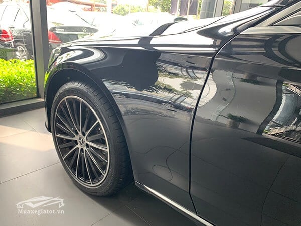 guong chieu hau xe mercedes c200 exclusive 2019 muaxegiatot vn 15 Mua xe Mercedes C200 Exclusive trả góp, Bán xe Mẹc C200 Exclusive 2022 giá rẻ