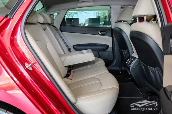 hang ghe sau kia optima 2019 2020 muaxegiatot vn 32 Đánh giá xe KIA Optima 2022, có nên mua?