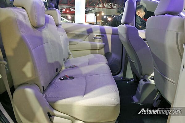 5 mẫu xe 7 chỗ giá rẻ nên mua cho năm nay? hang ghe sau xe suzuki ertiga 2019 muaxegiatot vn 5 mẫu xe 7 chỗ giá rẻ nên mua cho năm nay?