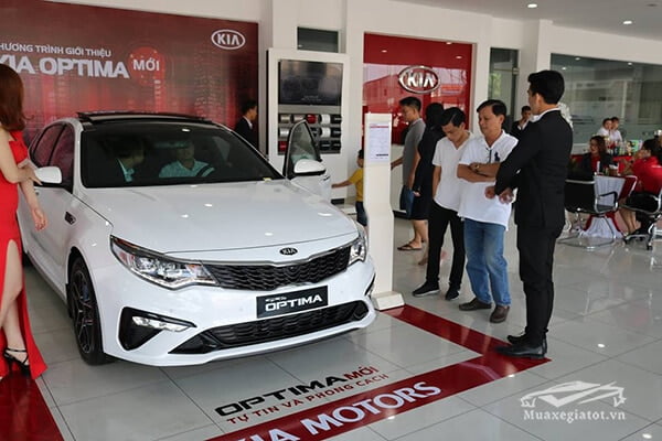 xe mau trang kia optima 2019 2020 muaxegiatot vn 45 Đánh giá xe KIA Optima 2022, có nên mua?