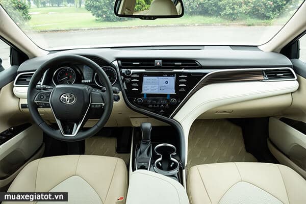 Nên chọn C200, Camry, Accord hay BMW 320i ? noi that toyota camry 20g 2019 2020 muaxegiatot vn 15 Nên chọn C200, Camry, Accord hay BMW 320i ?