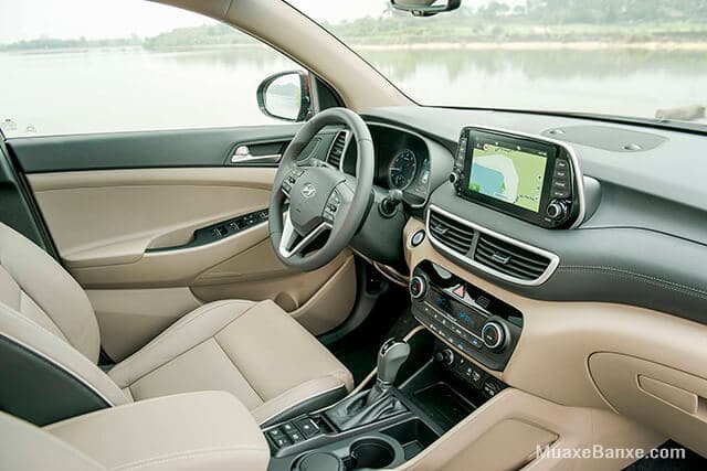 Hyundai Tucson 1.6T 2025 máy xăng: Giá xe lăn bánh khuyến mãi, Mua bán xe trả góp tien nghi hyundai tucson 2019 2020 16l t gdi dac biet muaxebanxe com Hyundai Tucson 1.6T 2025 máy xăng: Giá xe lăn bánh khuyến mãi, Mua bán xe trả góp