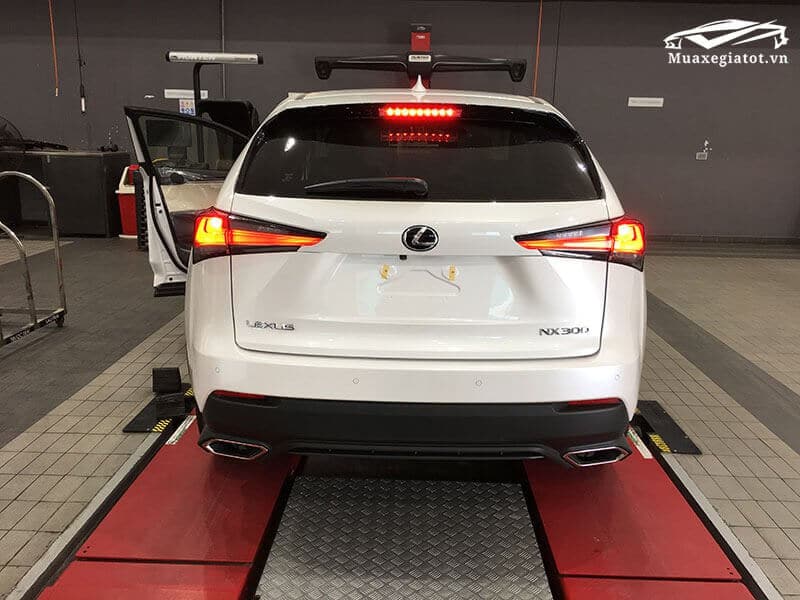 Lexus NX300 2022: Giá xe lăn bánh khuyến mãi, Mua bán xe trả góp duoi xe Lexus nx300 2020 truecar vn Lexus NX300 2022: Giá xe lăn bánh khuyến mãi, Mua bán xe trả góp