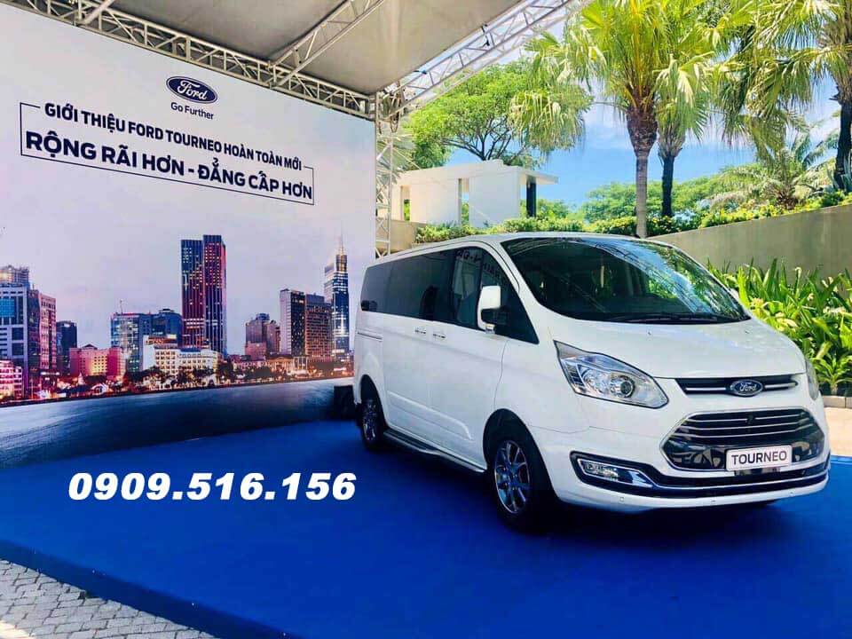 gioi-thieu-ford-tourneo-2019-2020-muaxegiatot-com gioi-thieu-ford-tourneo-2019-2020-muaxegiatot-com