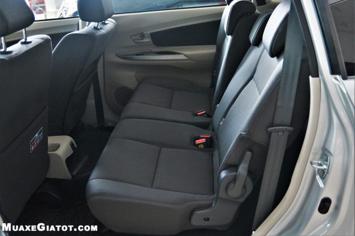 Toyota Avanza MT 2022: Giá bán mới nhất, Đánh giá xe hang ghe thu hai toyota avanza 2020 2020 muaxegiatot com 7 696x464 Toyota Avanza MT 2022: Giá bán mới nhất, Đánh giá xe