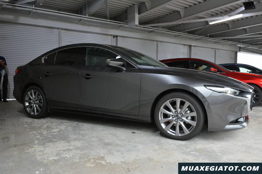 Mazda 3 2025: Giá xe lăn bánh khuyến mãi, Mua bán xe trả góp ban sedan mazda 3 2020 ra mat malaysia Xetot com 15 Mazda 3 2025: Giá xe lăn bánh khuyến mãi, Mua bán xe trả góp