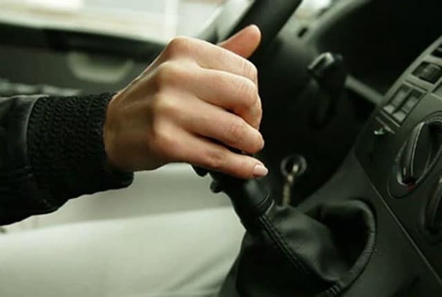 7 Sai lầm thường gặp của các tài xế khi sử dụng xe ô tô luu y khi su dung oto 2 7 Sai lầm thường gặp của các tài xế khi sử dụng xe ô tô