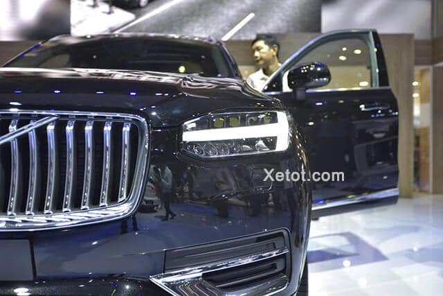 Volvo XC90 2025: Giá bán mới nhất, Đánh giá xe chi tiết den suong mu volvo xc90 2020 facelift xetot com Volvo XC90 2025: Giá bán mới nhất, Đánh giá xe chi tiết