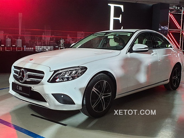 Mercedes C180 2025: Giá xe lăn bánh khuyến mãi, Mua bán xe trả góp mua xe mercedes c180 2020 xetot com Mercedes C180 2025: Giá xe lăn bánh khuyến mãi, Mua bán xe trả góp