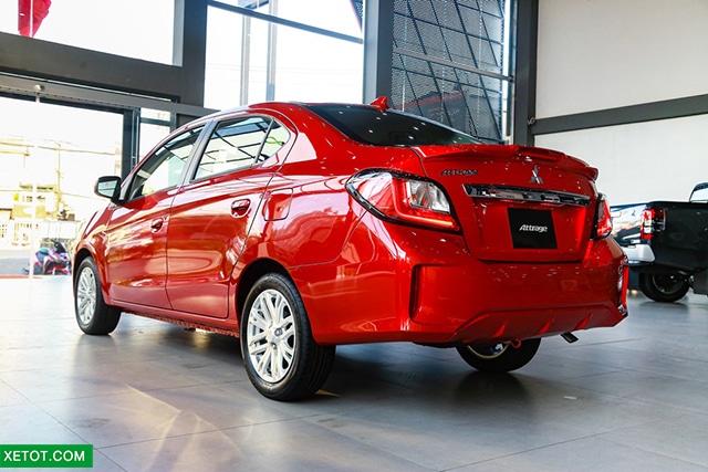 Nên mua xe Hyundai Grand i10 Sedan hay Mitsubishi Attrage duoi xe mitsubishi attrage cvt 2020 so tu dong muaxegiatot vn Nên mua xe Hyundai Grand i10 Sedan hay Mitsubishi Attrage