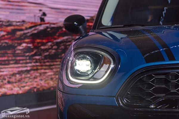 Mini Cooper Countryman 2025: Giá xe lăn bánh khuyến mãi, Mua bán xe trả góp den truoc xe mini countryman 2020 Xetot com 1  Mini Cooper Countryman 2025: Giá xe lăn bánh khuyến mãi, Mua bán xe trả góp