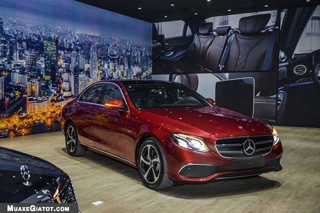 Mercedes E200 Sport 2022: Giá xe lăn bánh khuyến mãi, Mua bán xe trả góp gia xe mercedes benz e200 sport 2020 muaxegiatot com Mercedes E200 Sport 2022: Giá xe lăn bánh khuyến mãi, Mua bán xe trả góp