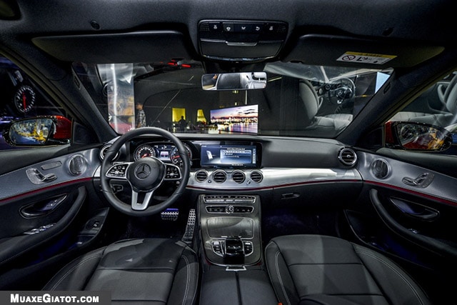 Mercedes E200 Sport 2022: Giá xe lăn bánh khuyến mãi, Mua bán xe trả góp noi that mercedes benz e200 sport 2020 muaxegiatot com Mercedes E200 Sport 2022: Giá xe lăn bánh khuyến mãi, Mua bán xe trả góp