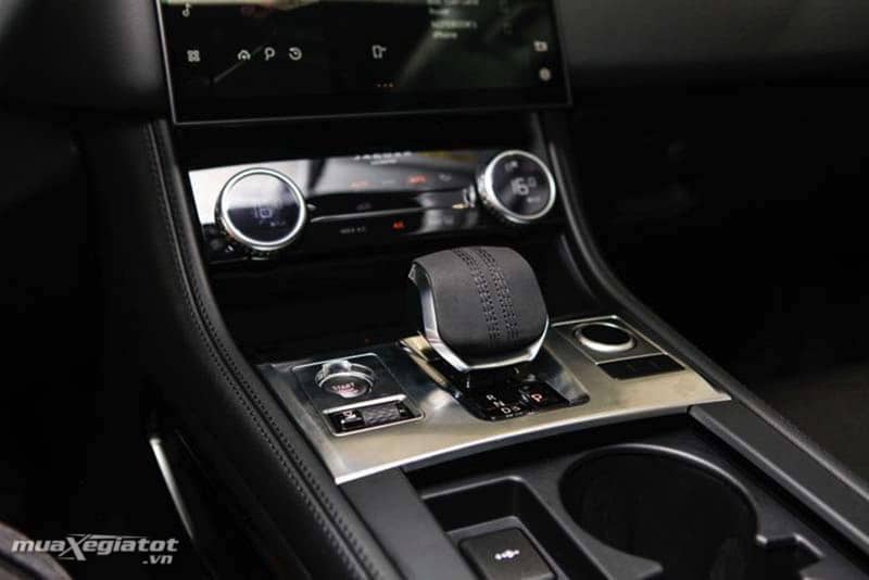 Jaguar F-Pace 2025: Giá xe lăn bánh khuyến mãi, Mua bán xe trả góp hop so jaguar f pace 2022 muaxegiatot vn Jaguar F-Pace 2025: Giá xe lăn bánh khuyến mãi, Mua bán xe trả góp