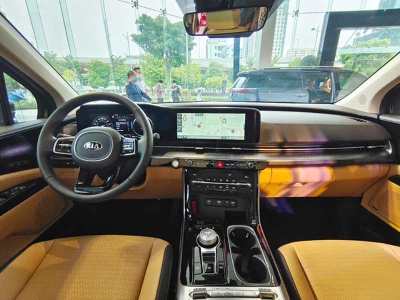 Kia Carnival 2025: Giá xe lăn bánh khuyến mãi, Mua bán xe trả góp noi that xe kia carnival 2022 muaxegiatot vn Kia Carnival 2025: Giá xe lăn bánh khuyến mãi, Mua bán xe trả góp