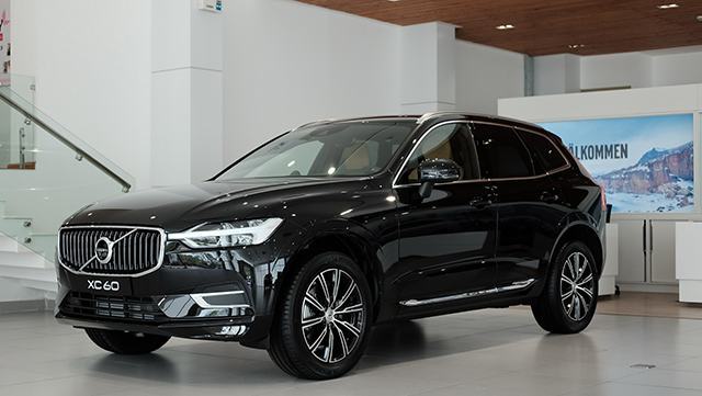 Volvo-XC60-inscription-muaxegiatot-vn