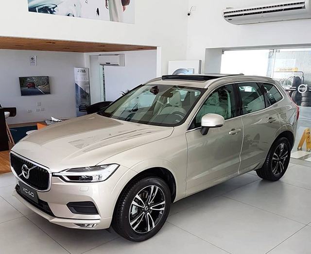 Volvo XC60 2025: Giá lăn bánh khuyến mãi, Mua bán xe trả góp Volvo xc60 vang catt 1024x837 muaxegiatot vn Volvo XC60 2025: Giá lăn bánh khuyến mãi, Mua bán xe trả góp