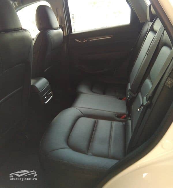 So sánh Hyundai Tucson và Mazda CX-5 bản cao cấp hang ghe sau mazda cx5 2019 muaxegiatot vn 8 So sánh Hyundai Tucson và Mazda CX-5 bản cao cấp