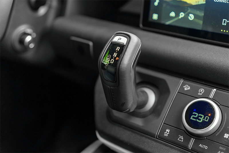 Land Rover Defender 2025: Giá bán mới nhất, Đánh giá thông số kỹ thuật can so dien tu defende 90 2021 2022 muaxegiatot vn Land Rover Defender 2025: Giá bán mới nhất, Đánh giá thông số kỹ thuật