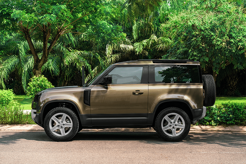 Land Rover Defender 2025: Giá bán mới nhất, Đánh giá thông số kỹ thuật than xe defende 90 2021 2022 muaxegiatot vn Land Rover Defender 2025: Giá bán mới nhất, Đánh giá thông số kỹ thuật