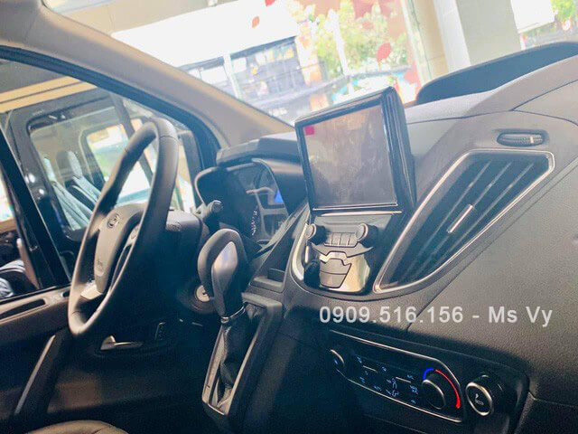 Ford Tourneo 2022: Giá xe lăn bánh khuyến mãi, Mua bán xe trả góp tien nghi ford tourneo 2020 Xetot com Ford Tourneo 2022: Giá xe lăn bánh khuyến mãi, Mua bán xe trả góp