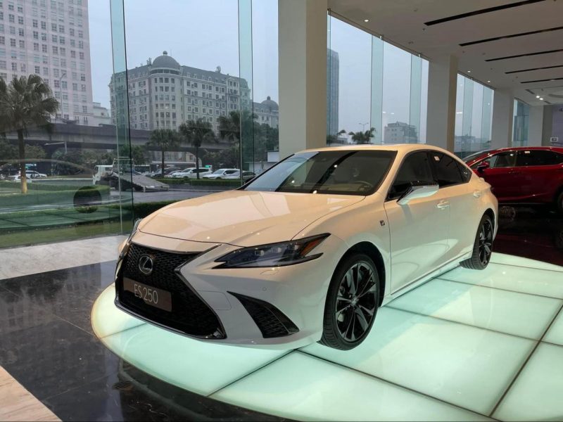 Giới thiệu các dòng xe thể thao F Sport của Lexus bán tại Việt Nam gioi thieu cac dong xe the thao f sport cua lexus ban tai viet nam 2 800x600 Giới thiệu các dòng xe thể thao F Sport của Lexus bán tại Việt Nam