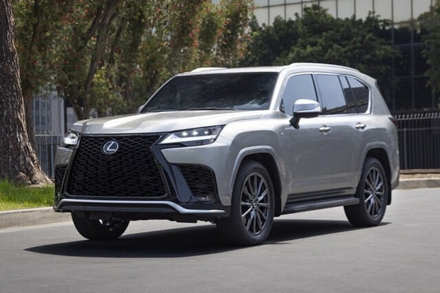 Giới thiệu các dòng xe thể thao F Sport của Lexus bán tại Việt Nam gioi thieu cac dong xe the thao f sport cua lexus ban tai viet nam 8 Giới thiệu các dòng xe thể thao F Sport của Lexus bán tại Việt Nam