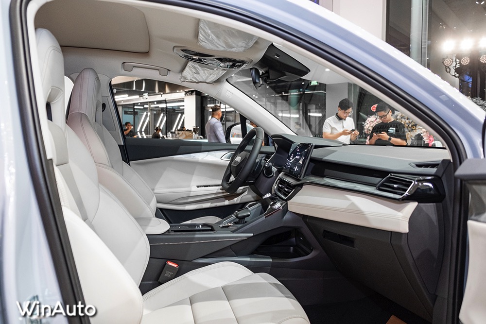 hinh xe lynk co 06 2024 2025 winauto 4 Lynk & Co 06 2025: Giá xe lăn bánh khuyến mãi, Mua bán xe trả góp