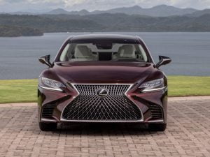 Lexus LS 500 lexus ls 500 lexutrungtamsaigon 300x225 - Lexus LS 500