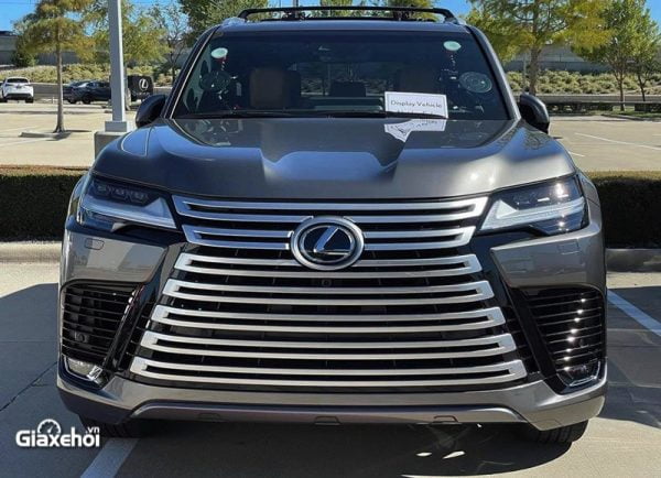 Lexus LX 600