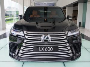 Lexus LX 600 VIP 4 chỗ lexus lx600 vip lexutrungtamsaigon 300x225 - Lexus LX 600 VIP 4 chỗ