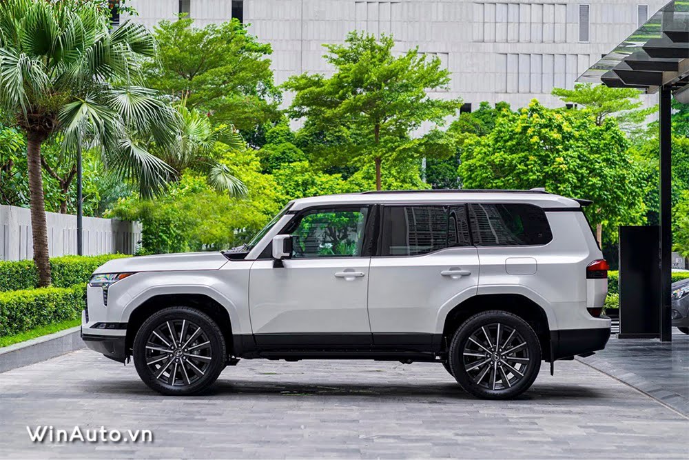 than xe lexus gx 550 2024 mau trang winauto 14 - Lexus GX 550