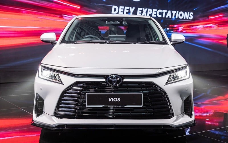 Toyota Vios 2024: Giá xe lăn bánh khuyến mãi, Mua xe trả góp