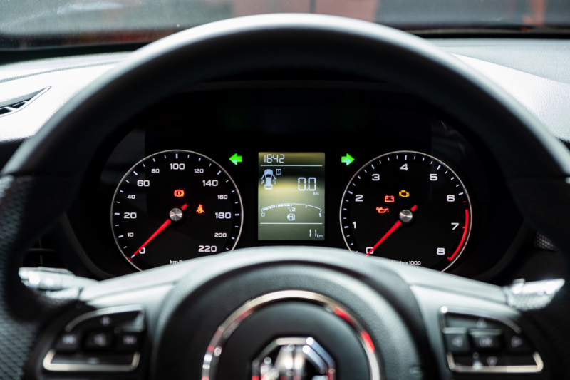 new mg5 1 5 mt 8 800x533 MG5 1.5 MT 2025: Giá xe lăn bánh khuyến mãi, Mua bán xe trả góp