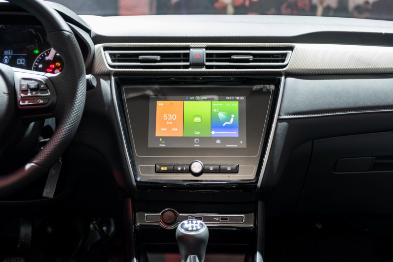 new mg5 1 5 mt 9 800x533 MG5 1.5 MT 2025: Giá xe lăn bánh khuyến mãi, Mua bán xe trả góp