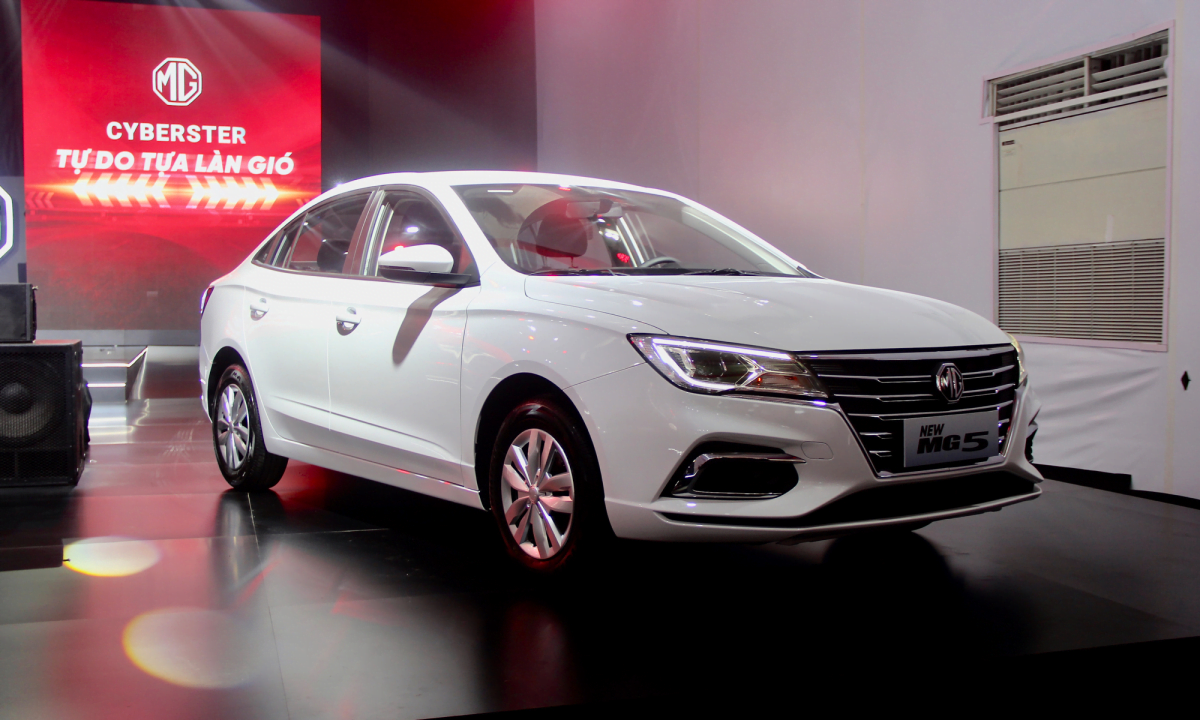 New MG5 1.5 MT
