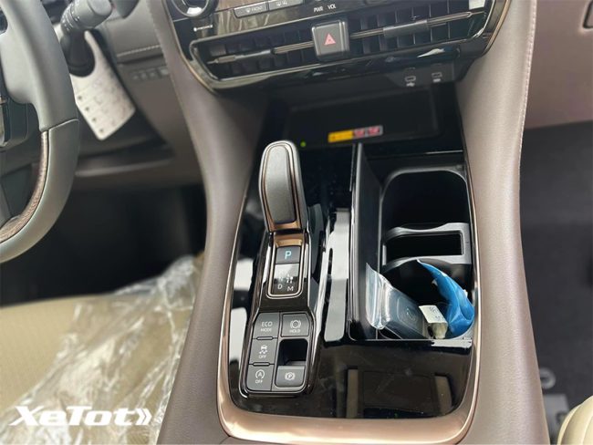 Toyota Alphard 2025: Giá xe lăn bánh khuyến mãi, Mua bán xe trả góp toyota alphard 19 Toyota Alphard 2025: Giá xe lăn bánh khuyến mãi, Mua bán xe trả góp