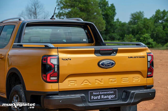 Ford Ranger 2025: Giá lăn bánh khuyến mãi, bán tải Ford trả góp ford ranger 2024 gia lan banh khuyen mai ban tai ford tra gop 11 Ford Ranger 2025: Giá lăn bánh khuyến mãi, bán tải Ford trả góp