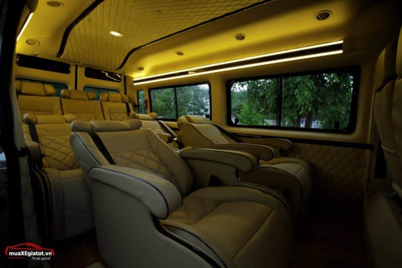 ford transit limousine 2024 thong so va gia ban moi nhat 7 800x533 Ford Transit Limousine 2025: thông số và giá bán mới nhất