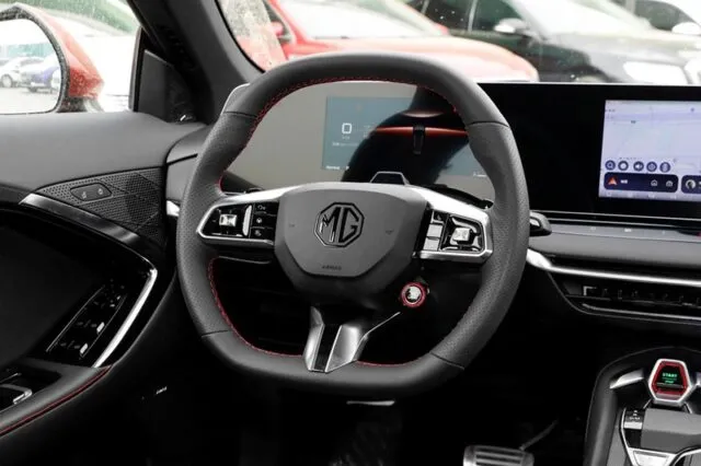 mg mg 7 2025 gia lan banh khuyen mai mua tra gop 7 MG MG 7 2025: Giá lăn bánh khuyến mãi, Mua trả góp