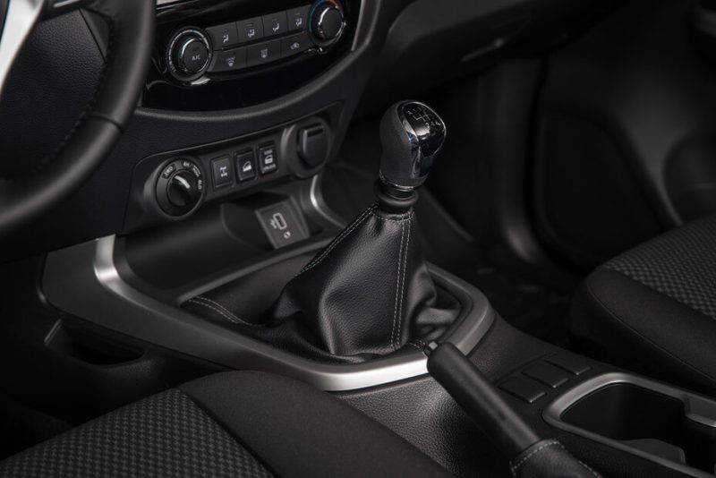 Nissan Navara 2025: Giá xe lăn bánh khuyến mãi, Mua bán xe trả góp nissan navara 2024 gia xe lan banh khuyen mai mua ban xe tra gop 10 800x534 Nissan Navara 2025: Giá xe lăn bánh khuyến mãi, Mua bán xe trả góp