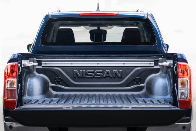 Nissan Navara 2025: Giá xe lăn bánh khuyến mãi, Mua bán xe trả góp nissan navara 2024 gia xe lan banh khuyen mai mua ban xe tra gop 4 800x534 Nissan Navara 2025: Giá xe lăn bánh khuyến mãi, Mua bán xe trả góp